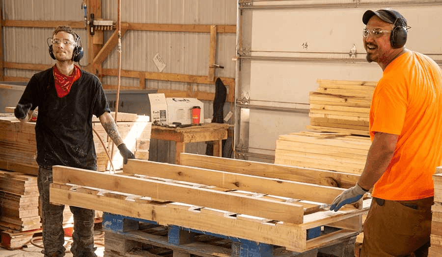 S S Packaging workshop and wooden packaging